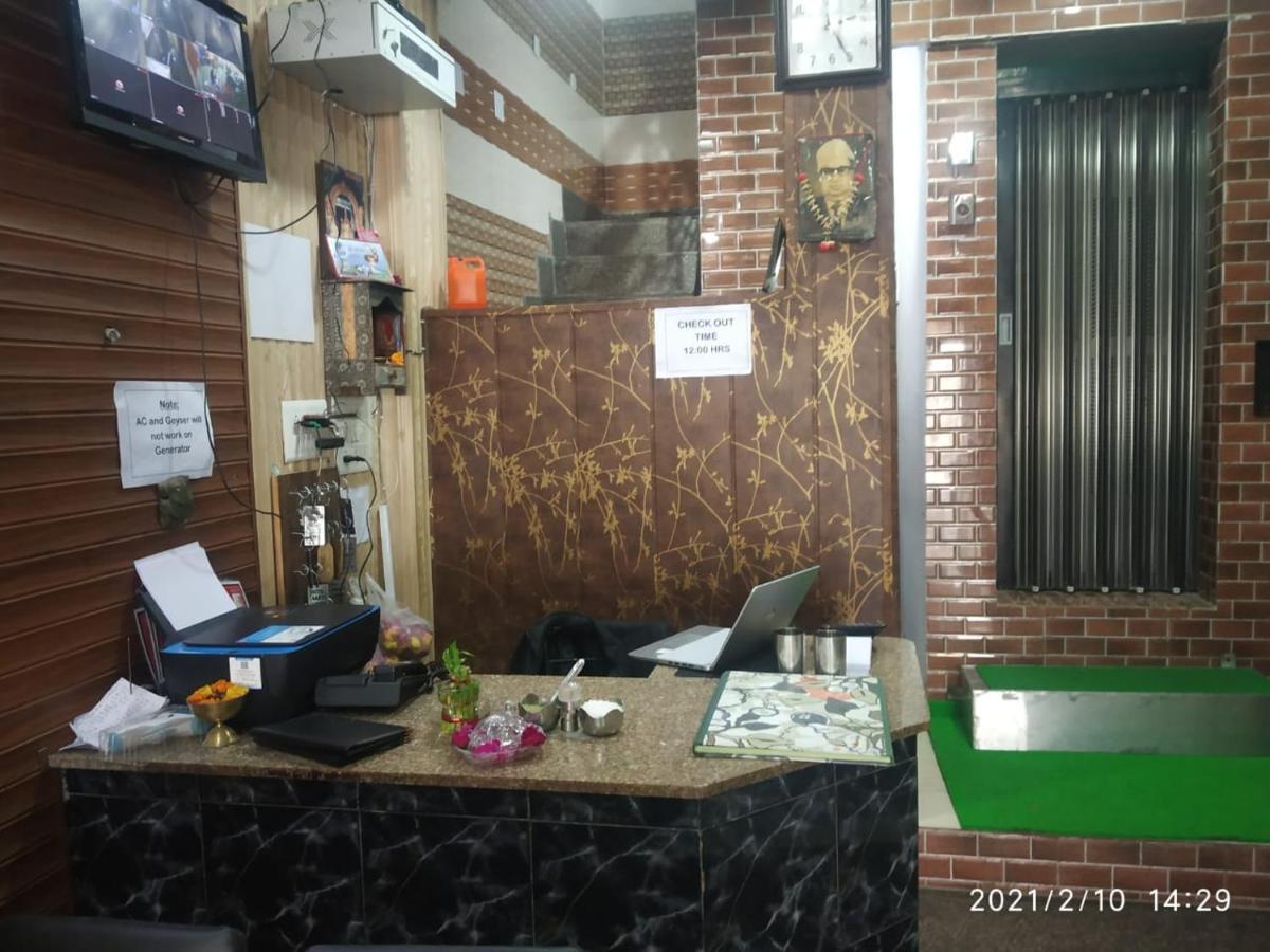 Hotel Aarti Darshan Haridwar Luaran gambar