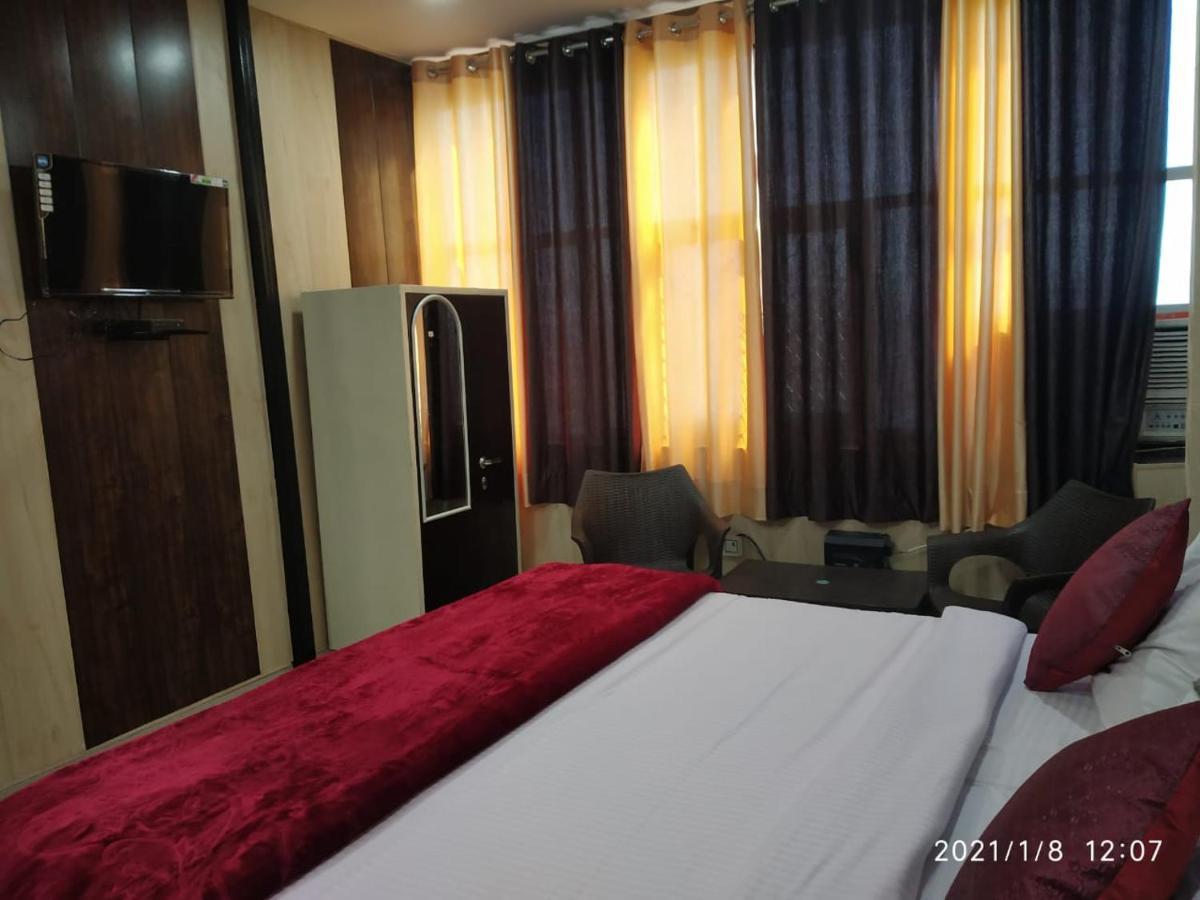 Hotel Aarti Darshan Haridwar Luaran gambar